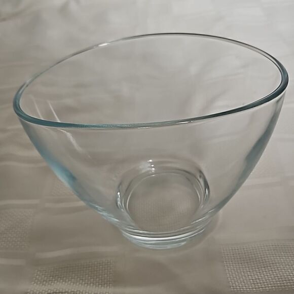 Clear Glass Bowl 7.5"-5.5" - Picture 10 of 16